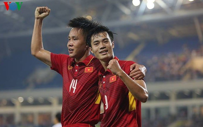 Ngày này năm xưa: Văn Toàn sút tung lưới thủ môn đẳng cấp World Cup