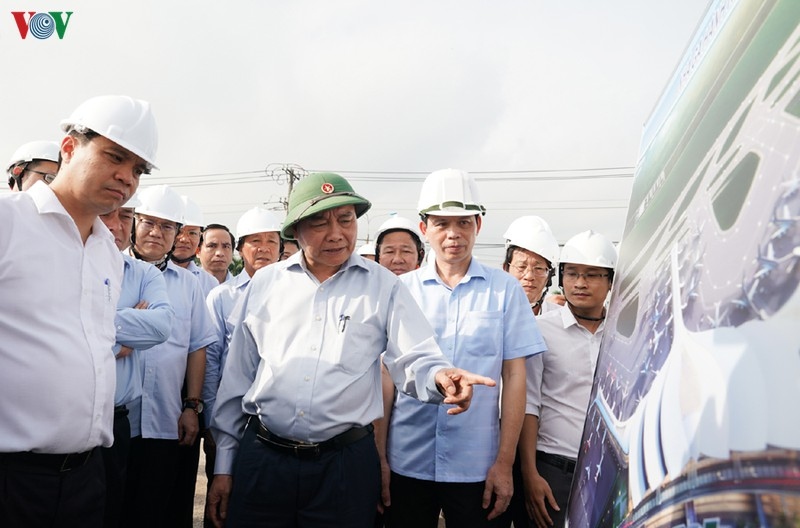 Thủ tướng kiểm tra tiến độ dự án sân bay Long Thành