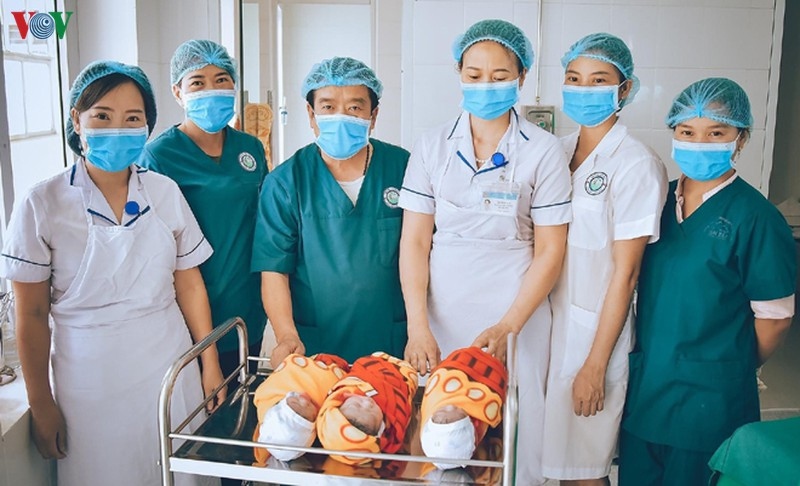 Trung tâm Y tế Mù Cang Chải (Yên Bái) phẫu thuật thành công ca sinh 3