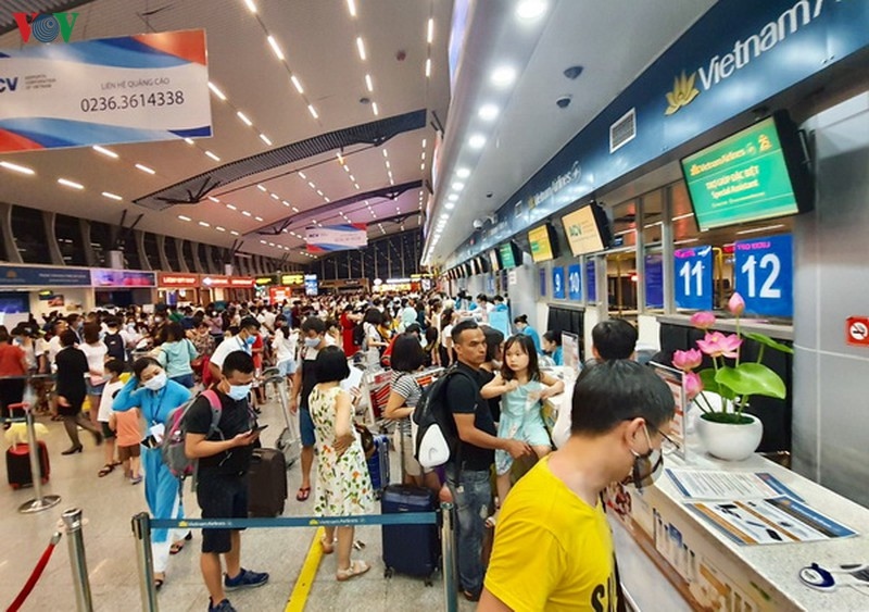 Gần 200 khách du lịch kẹt lại ở Đà Nẵng