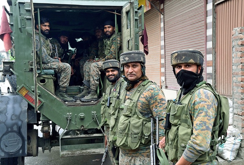 Ấn Độ rút hơn 10.000 cảnh sát vũ trang khỏi Jammu và Kashmir