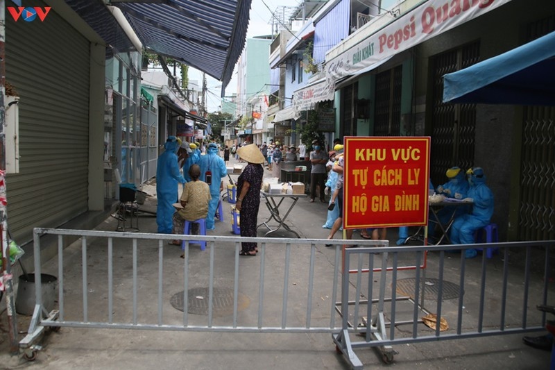 Người dân Đà Nẵng chủ động xét nghiệm Covid-19, khai báo y tế