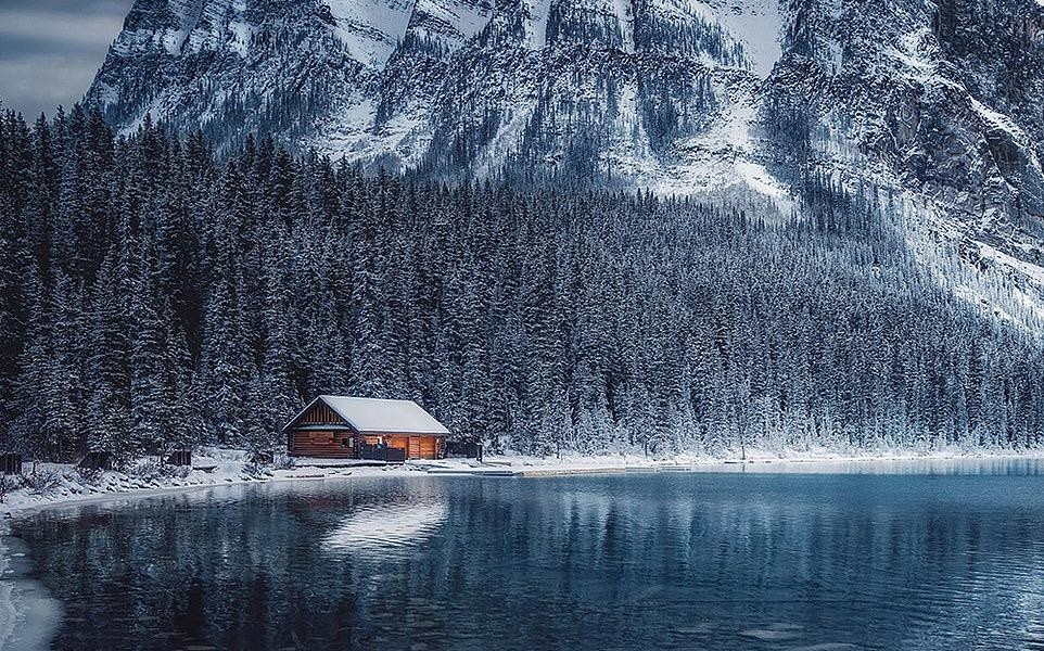 Vẻ đẹp huyền ảo của Công viên quốc gia Banff ở Canada
