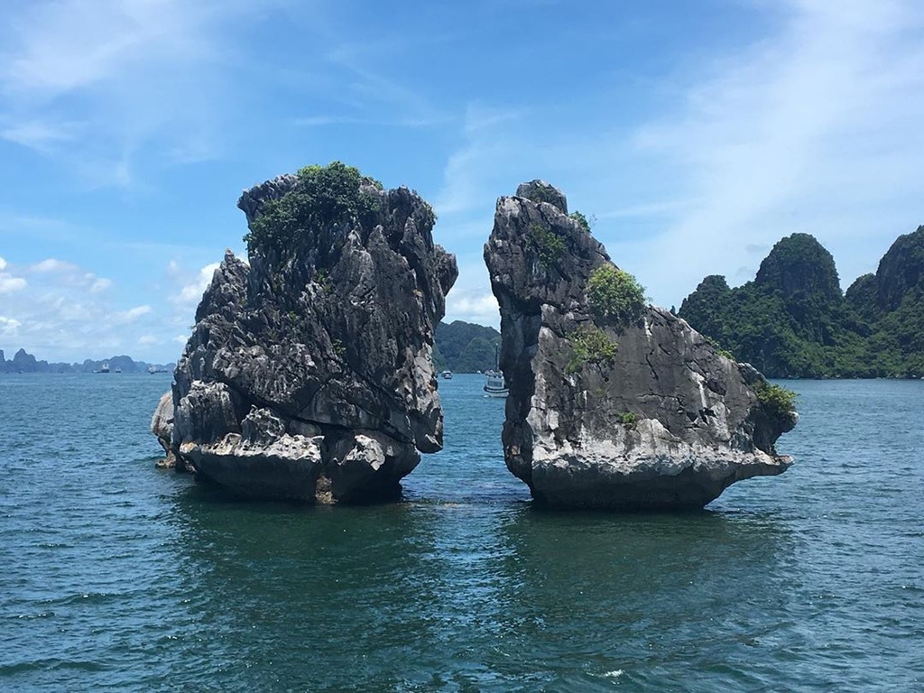 Hon Ga Choi, known as Fighting Cocks islet, has been a hotspot for guests in the northern province of Quang Ninh for several years. (Photo: Oneworldimaging)