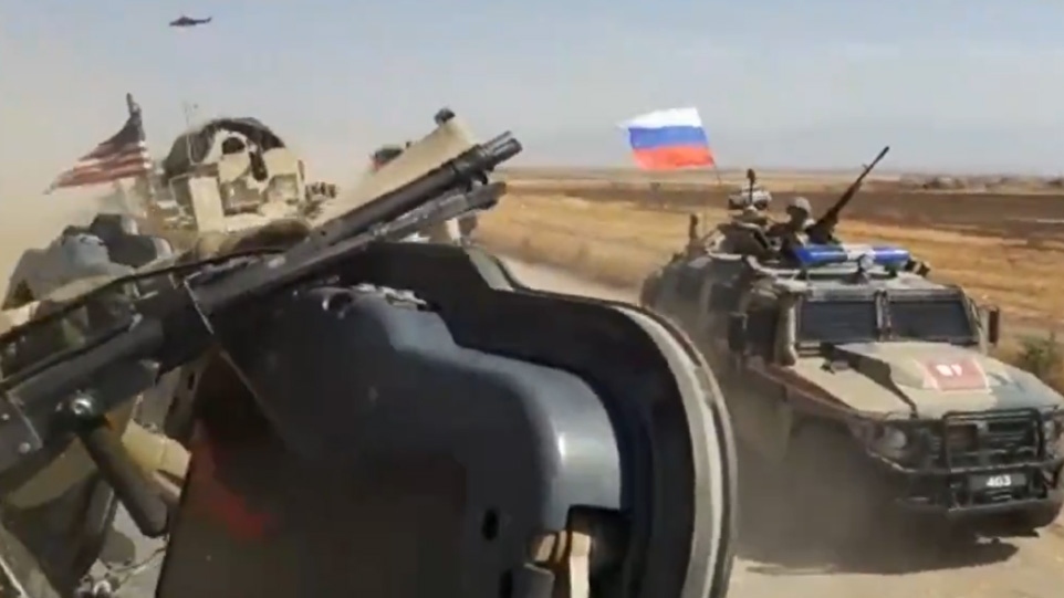 Xe quân sự Nga và Mỹ va chạm ở Syria