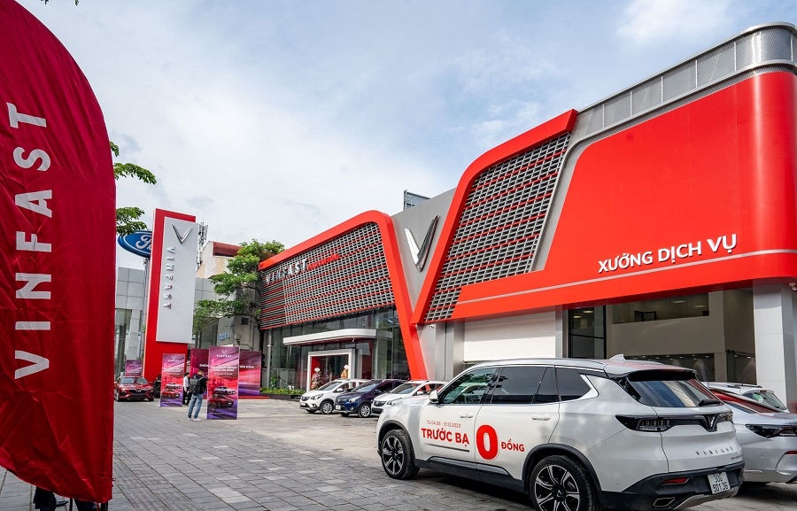 Khám phá showroom VinFast mới rộng 2.000m2 tại Hà Nội