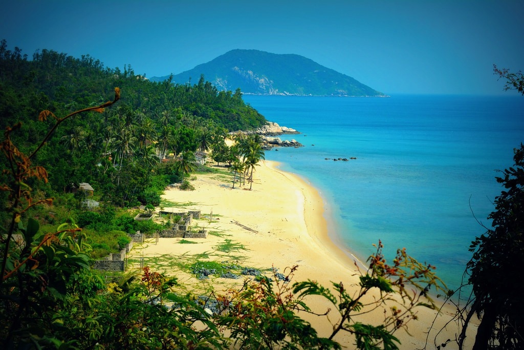 Hon Tai, also known as Tai island, as seen from Bim beach