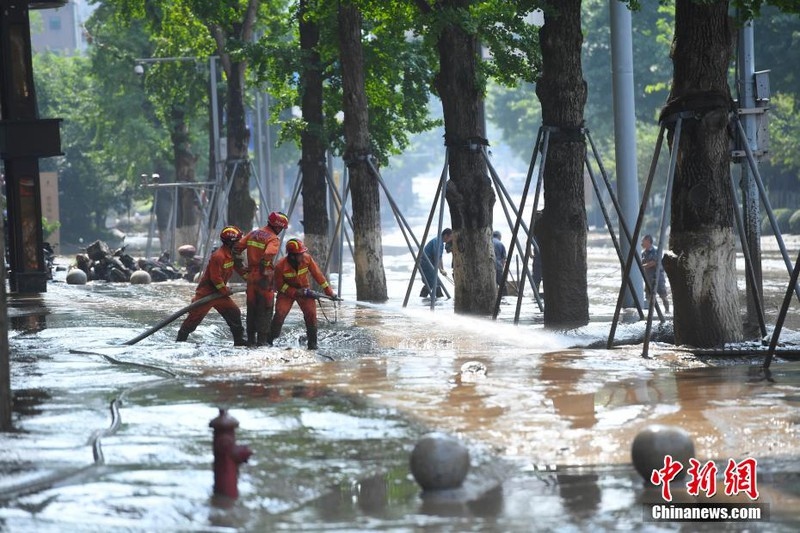 Trung Quốc lại hứng đợt mưa mới, sông Hoàng Hà nâng mức cảnh báo