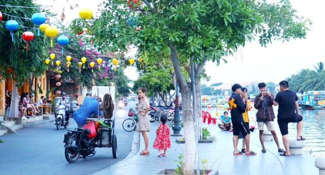 Tourists are now able to head back to the ancient town of Hoi An as the social distancing period has been relaxed