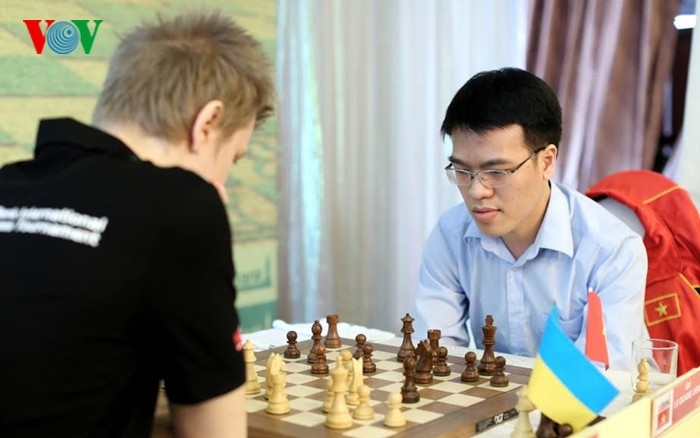 Lê Quang Liêm đánh bại kỳ thủ số 2 thế giới, tiến vào bán kết giải Banter Series