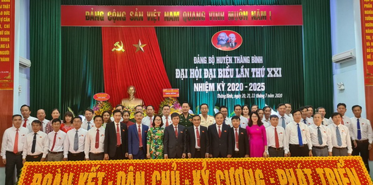 Ra mắt Ban Chấp hành Đảng bộ huyện Thăng Bình, tỉnh Quảng Nam nhiệm kỳ 2020-2025