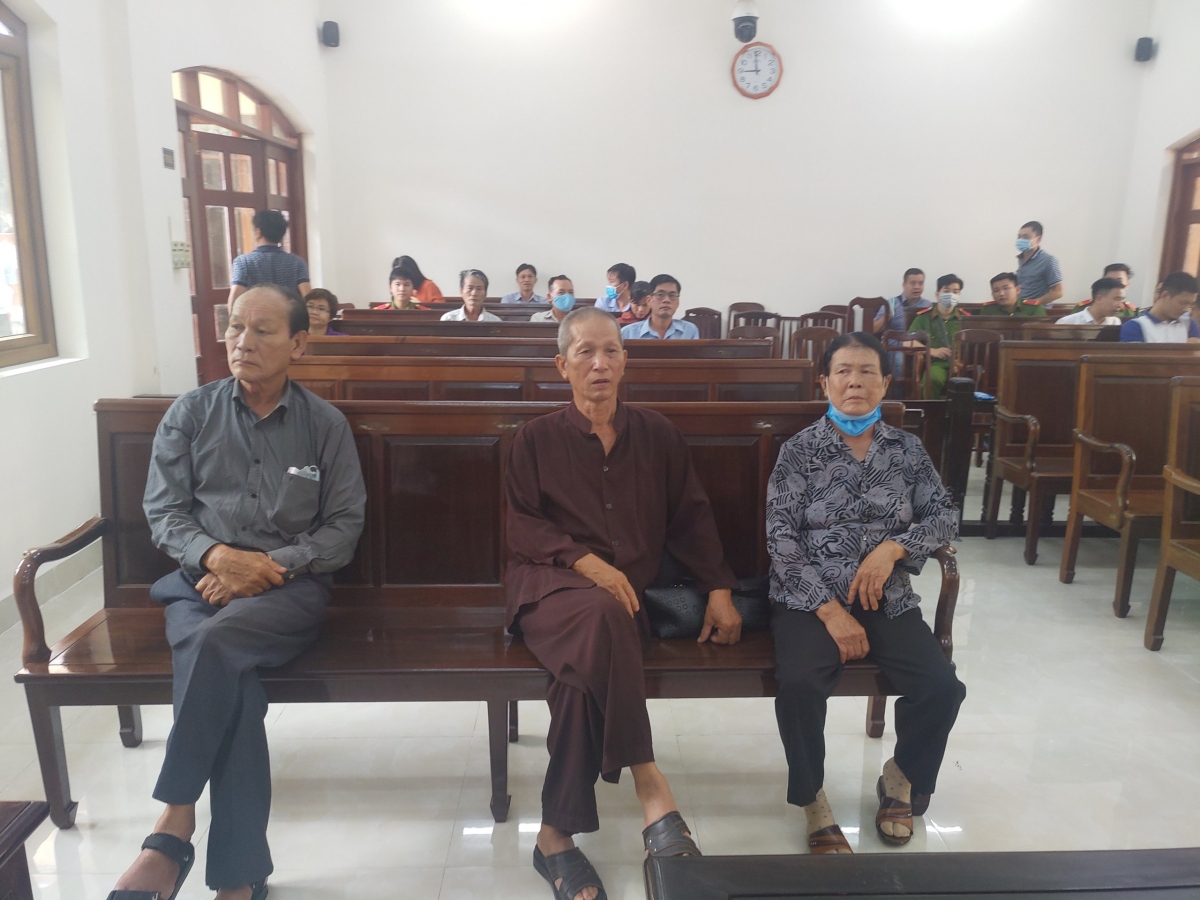 Vụ ông lão 79 tuổi quỳ ở toà: VKS Đồng Nai “bác” quan điểm Viện trưởng VKS Tối cao