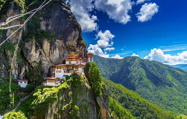 Bạn không thể tự đi du lịch Bhutan mà phải qua công ty lữ hành.