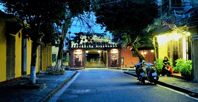 According to many business owners, Hoi An’s tourism sector has been in the doldrums following the resurgence of the virus, with many establishments being forced to suspend their operations