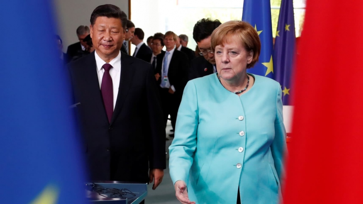Chủ tịch Trung Quốc Tập Cận Bình và Thủ tướng Đức Angela Merkel. Ảnh: Reuters