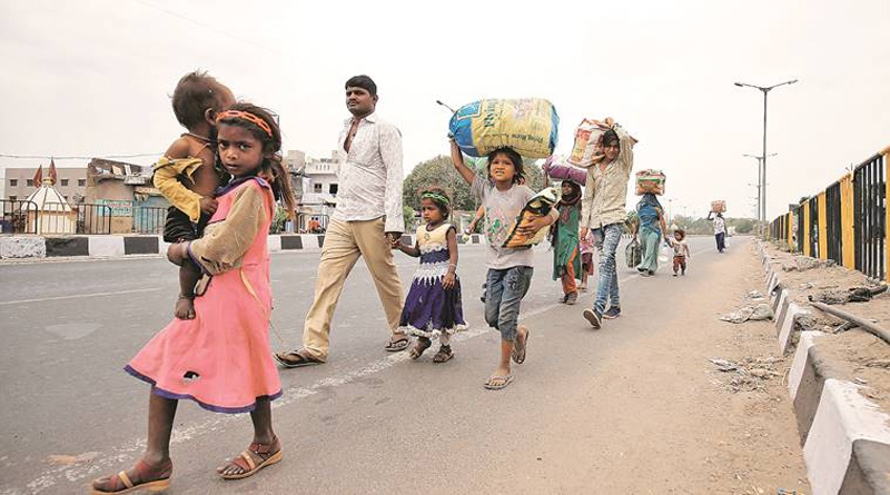 Hơn 10 triệu lao động nhập cư Ấn Độ phải đi bộ về quê vì Covid-19