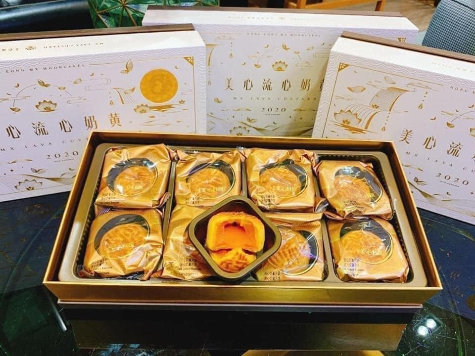 Bánh trung thu LAVA Hongkong được rao bán trên các trang mạng với giá bán từ 750.000-800.000 đồng/hộp.