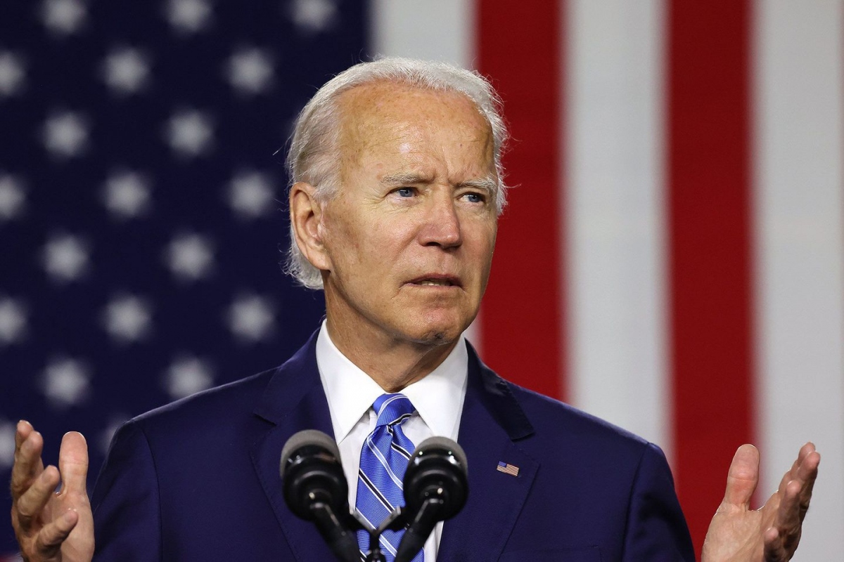 Joe Biden bác bỏ tuyên bố của Tổng thống Trump về việc sắp ra mắt vaccine Covid-19