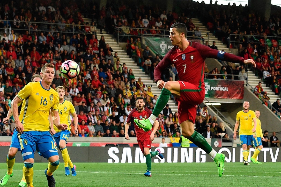Cristiano Ronaldo đặc biệt có duyên với mành lưới Thụy Điển. (Ảnh: Getty)