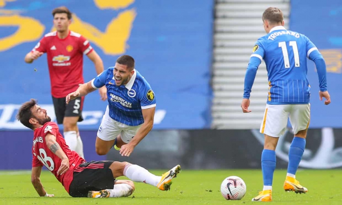 MU gặp quá nhiều khó khăn trước lối đá quyết liệt của Brighton. (Ảnh: Getty).