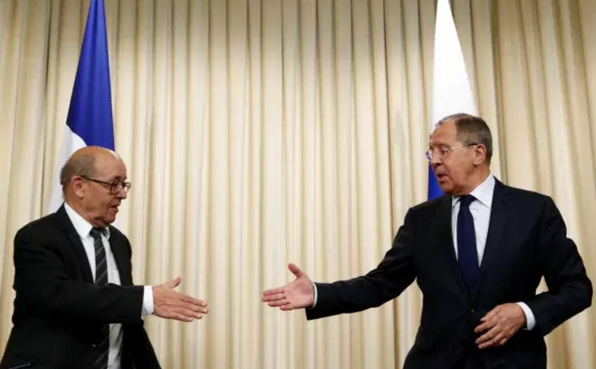 Pháp tạm ngừng đối thoại cấp cao với Nga