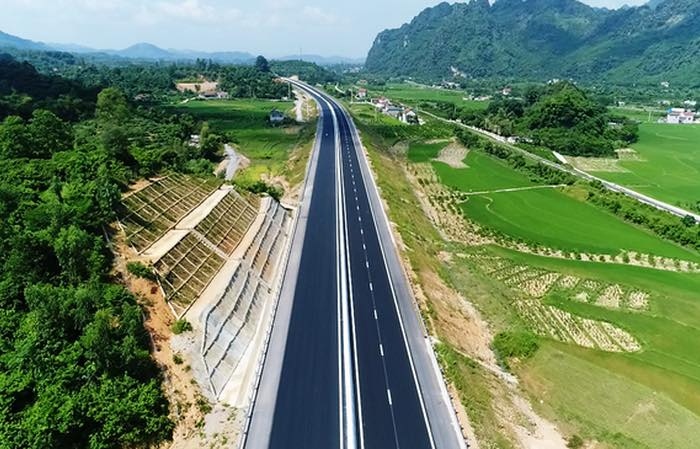 Cao tốc Bắc-Nam song song với trục hiện hữu QL1 sẽ góp phần giải toả cho tuyến quốc lộ này, nâng cao tốc độ lưu hành, đảm bảo an toàn giao thông, phát triển không gian đô thị…