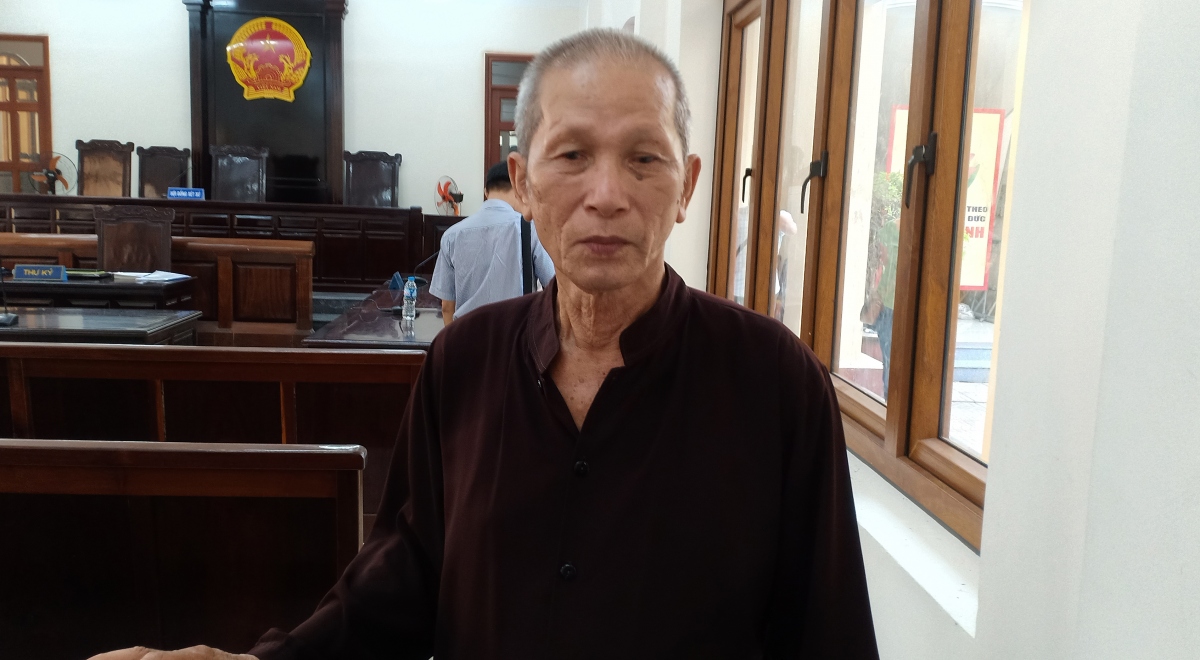 Ông Trần Hữu Sỹ cho biết đã quá mệt mỏi vì vụ án kéo quá dài.