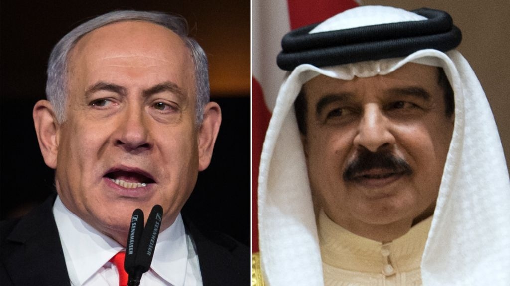 Thủ tướng Israel Benjamin Netanyahu và Quốc vương Bahrain Hamad bin Isa bin Salman Al Khalifa. Ảnh: Reuters