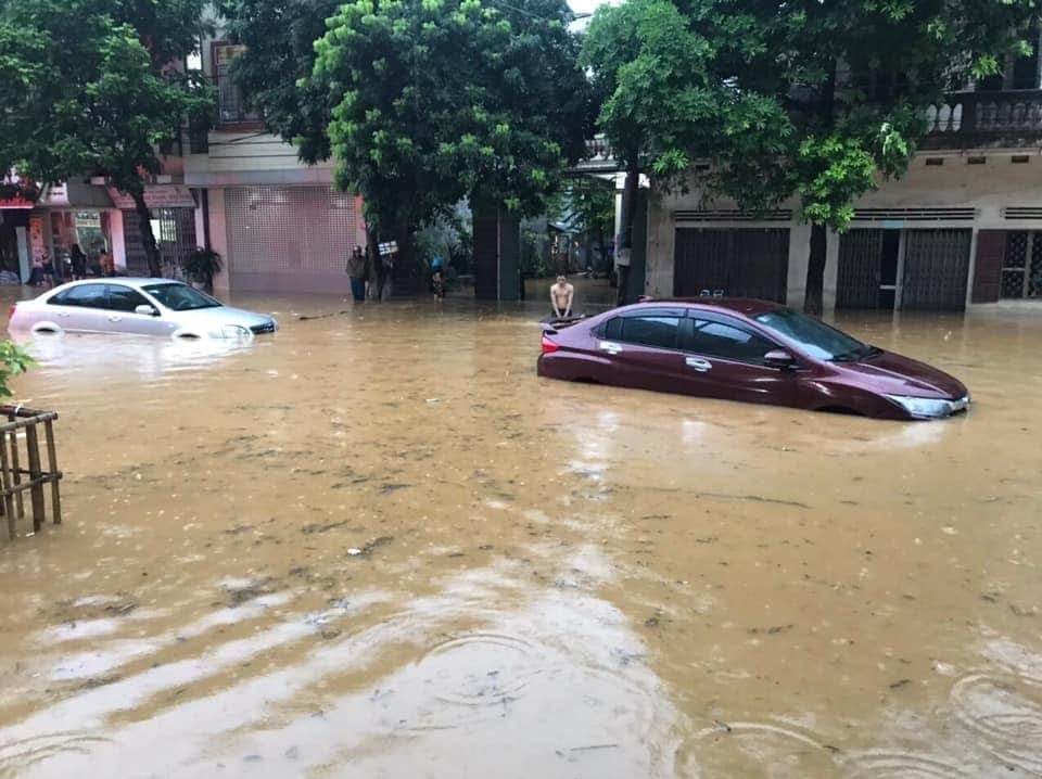 Mưa lớn gây ngập lụt ở Lào Cai