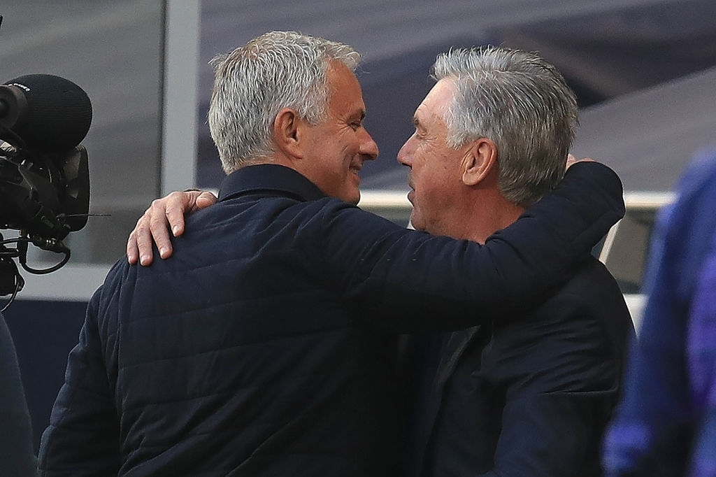 HLV Mourinho và Ancelotti đấu trí tại vòng 1 Premier League 2020/2021 (Ảnh: Getty).