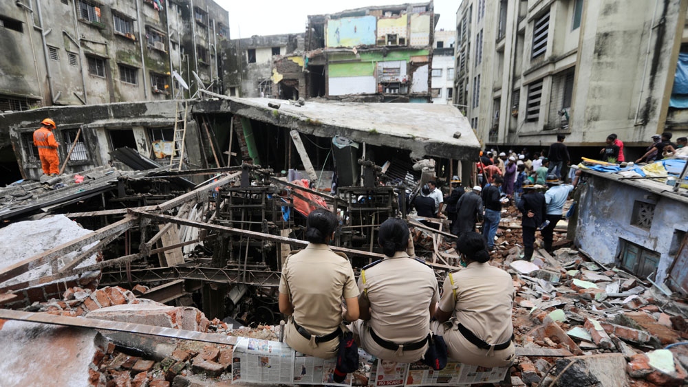 Vụ sập nhà chung cư Ấn Độ: Số người thiệt mạng tăng lên 35