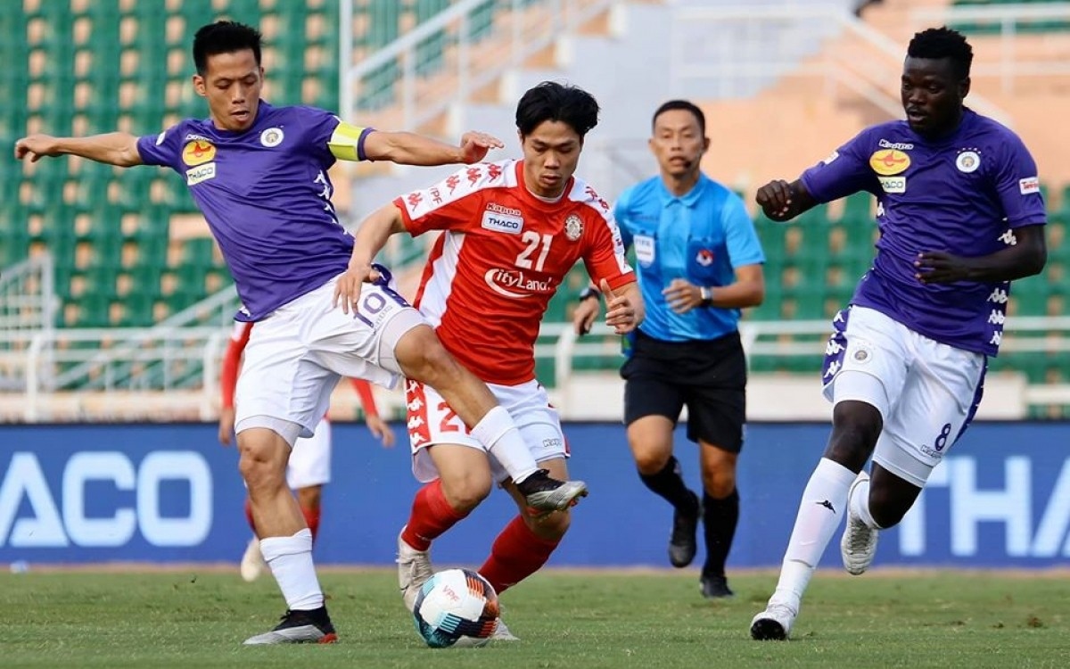 Công Phượng vắng mặt trong trận bán kết Cúp Quốc gia với Hà Nội FC do bị treo giò. (Ảnh: VPF).