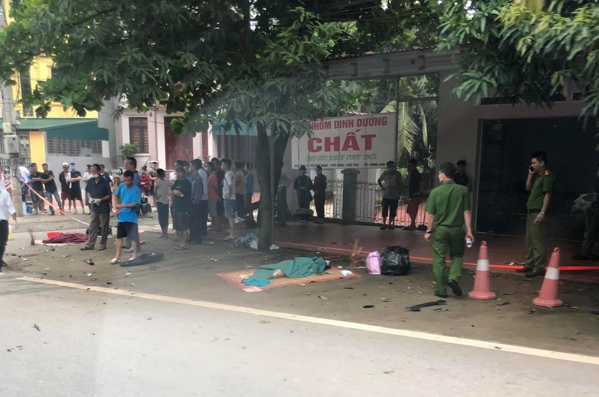 Lực lượng chức năng có mặt để xử lý vụ việc.