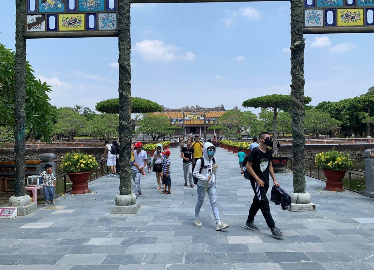 Du lịch Huế tập trung thu hút khách nội địa.