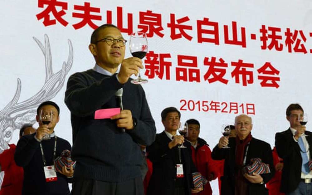 Ông Zhong Shanshan - nhà sáng lập công ty nước đóng chai Nongfu Spring. (Ảnh: Getty Images)