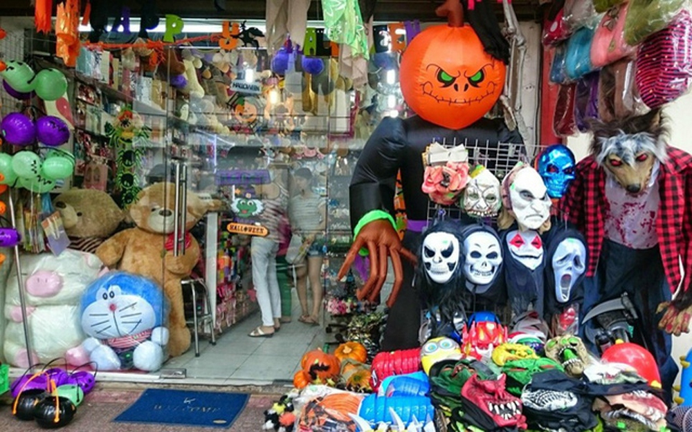 Những năm gần đây, tại Việt Nam, giới trẻ cũng rất háo hức chờ đón ngày Halloween (31/10). (Ảnh: kinhtedothi)