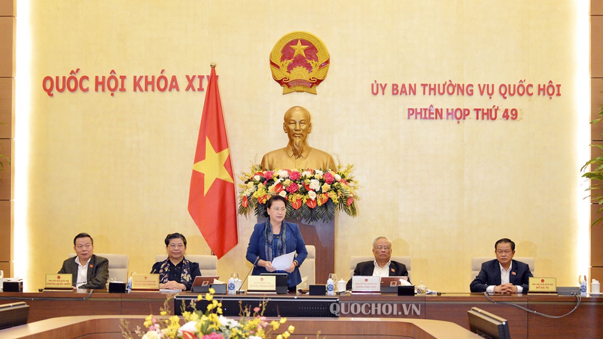 Chủ tịch Quốc hội Nguyễn Thị Kim Ngân phát biểu bế mạc phiên họp. (ảnh: Quochoi.vn)