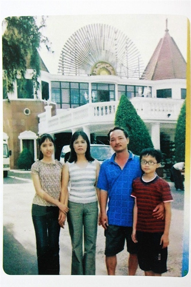 Hình ảnh gia đình Hương Giang