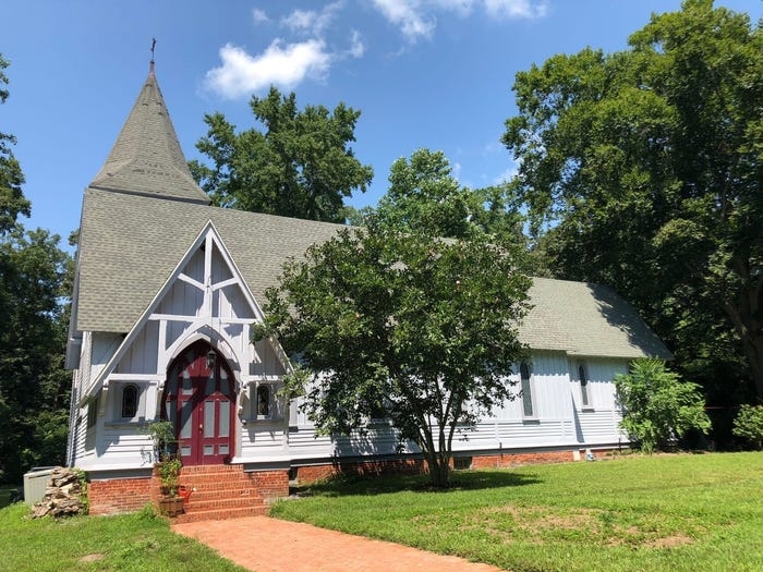 Không ai nhận ra ngôi nhà này vốn là một nhà thờ, được một cặp vợ chồng mua lại ở Maryland với giá 320.000 USD.
