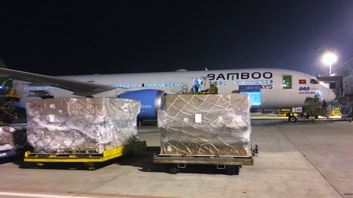Bamboo Airways áp dụng chính sách ưu đãi đối với cá nhân, tổ chức có nhu cầu thực hiện bay thuê chuyến phục vụ hoạt động cứu trợ.