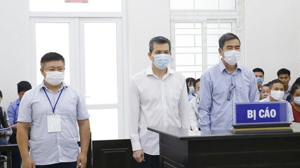 Các bị cáo tại phiên tòa sơ thẩm.