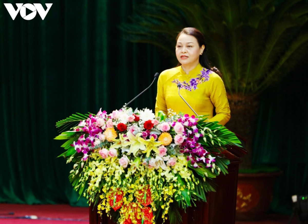 Bí thư Tỉnh ủy Ninh Bình Nguyễn Thị Thu Hà phát biểu tại Đại hội.