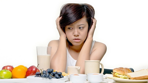 Rối loạn hormone khiến bạn chán ăn (Ảnh minh họa internet)