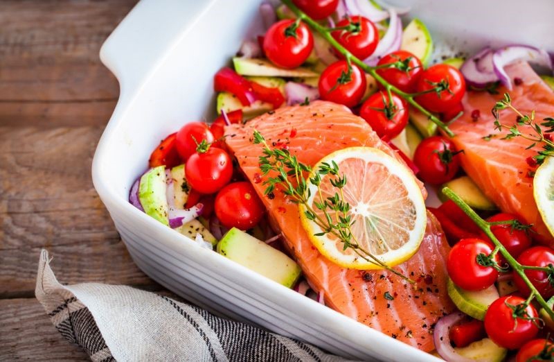Chế độ ăn Địa Trung Hải giúp giảm cân, giảm mỡ bụng và bảo vệ tim mạch