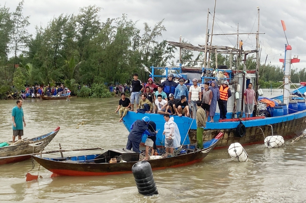Đã tìm thấy thi thể ngư dân bị chìm ghe ở sông Trường Giang