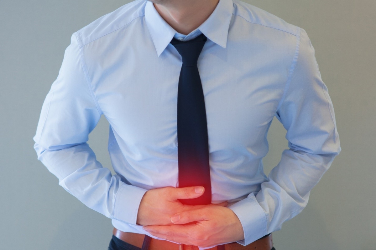 Rượu bia gây đau bụng, đi ngoài lặp đi lặp lại là biểu hiện bệnh đường ruột nguy hiểm