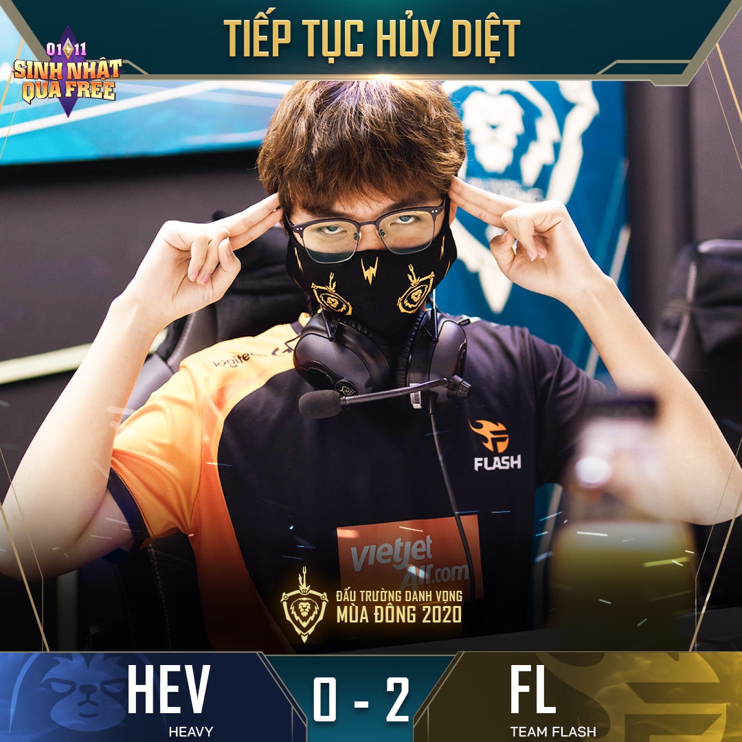 ADC khiến tất cả trầm trổ với màn "múa" Nakroth ở game 2. (Ảnh: Cao thủ Liên quân).