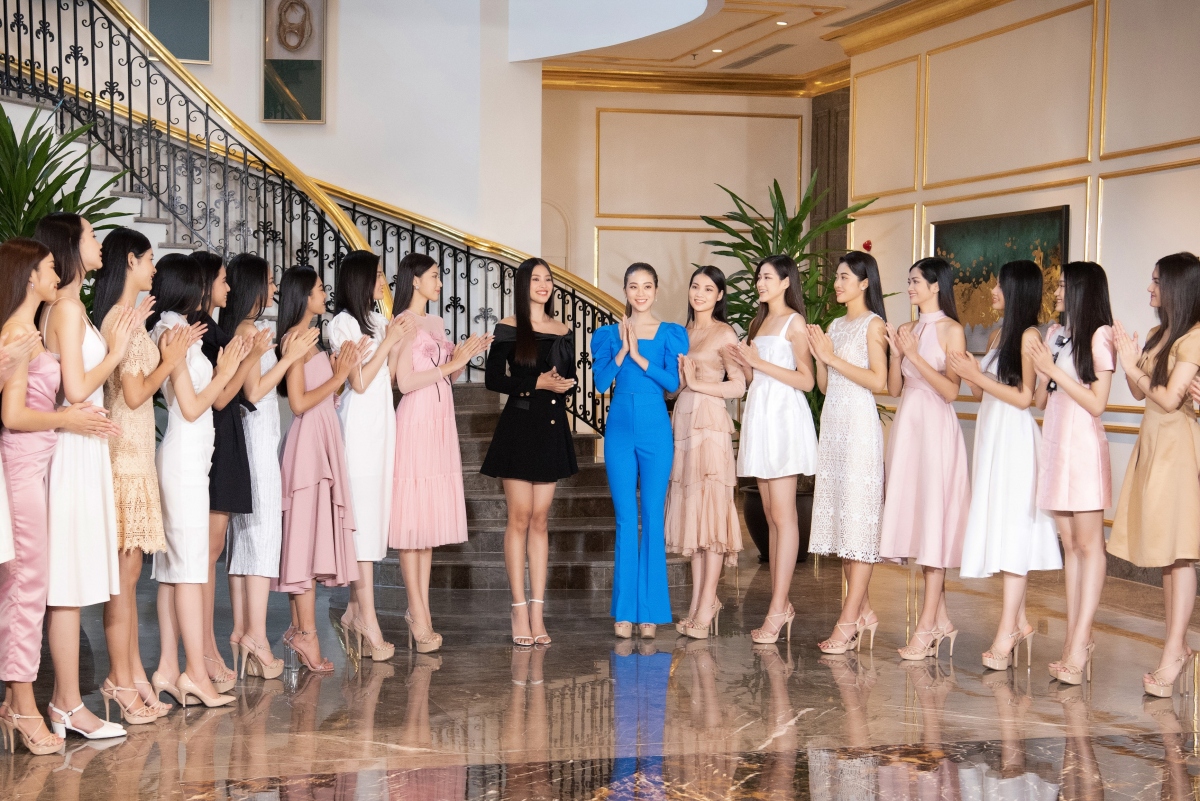 Top 35 Hoa hậu Việt Nam 2020 bước vào hành trình đầu tiên "Người đẹp Nhân ái"