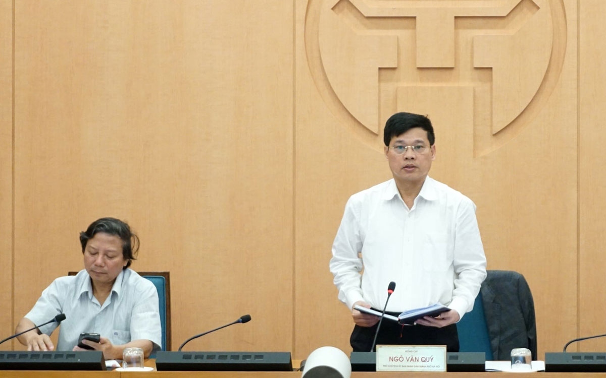 Phó Chủ tịch UBND TP Ngô Văn Quý yêu cầu các đơn vị báo cáo cụ thể việc xử lý người không đeo khẩu trang.