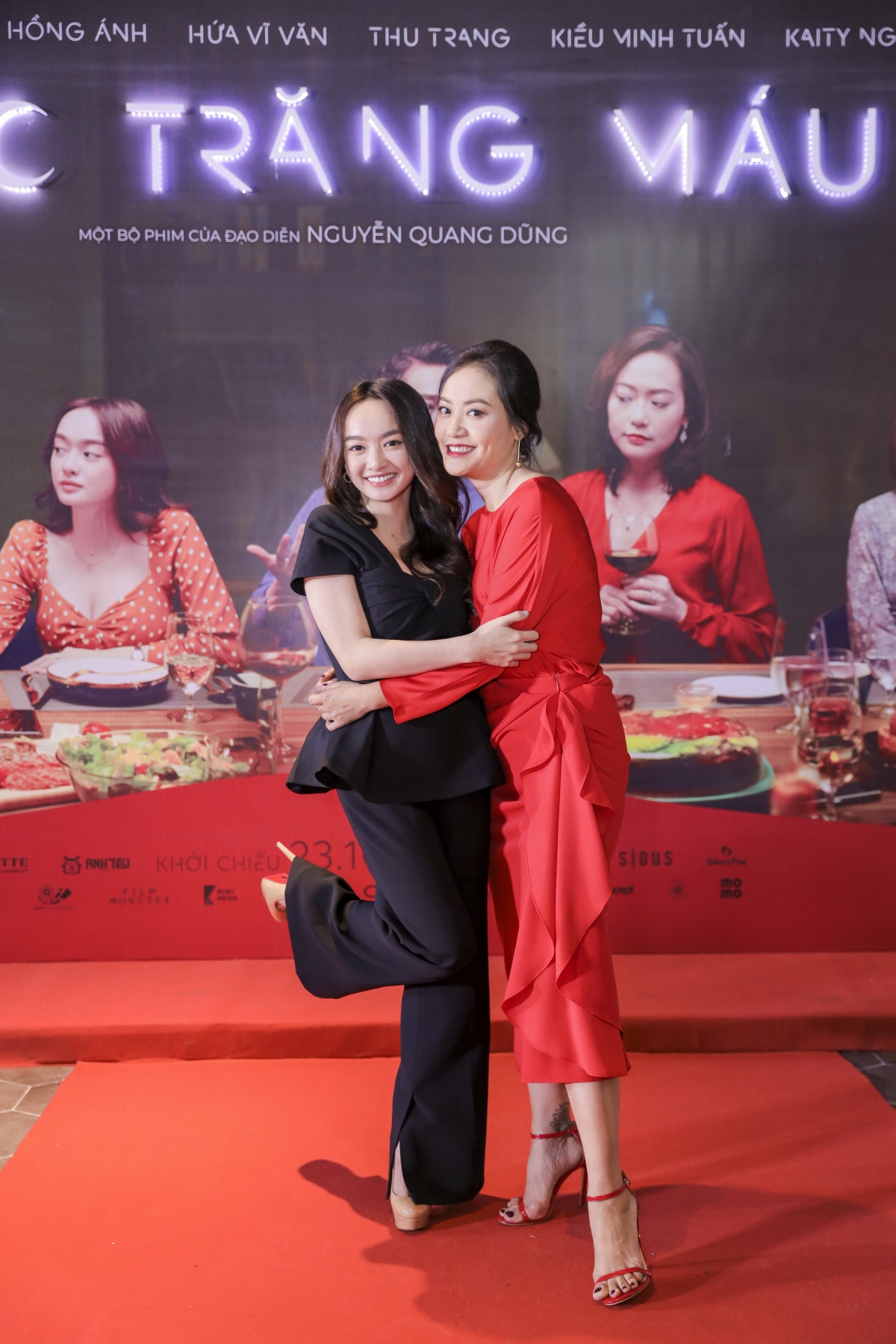 Hồng Ánh và Kaity Nguyễn là hai mỹ nhân thuộc hai thế hệ của điện ảnh Việt.